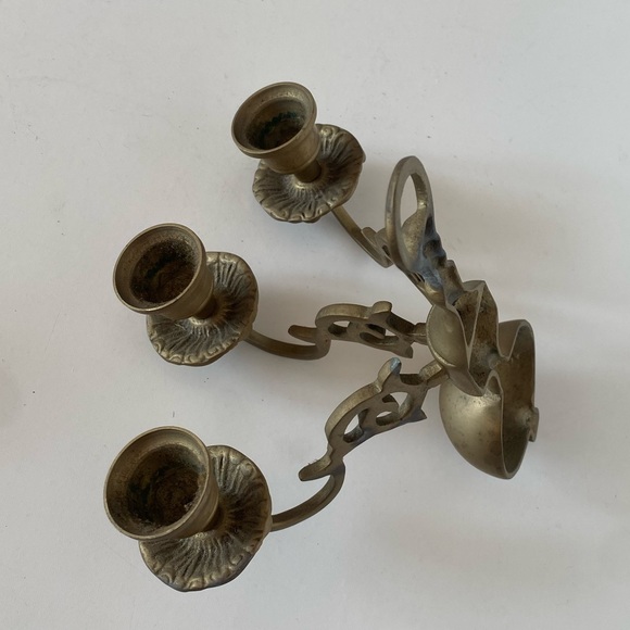 Vintage Brass 3 Candle Wall Sconce - Picture 4 of 11